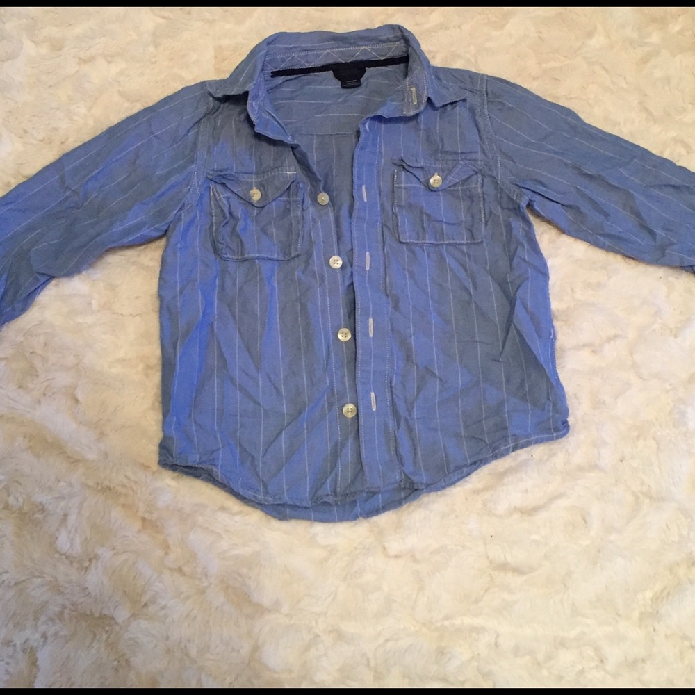 Boy’s Baby Gap dress shirt.